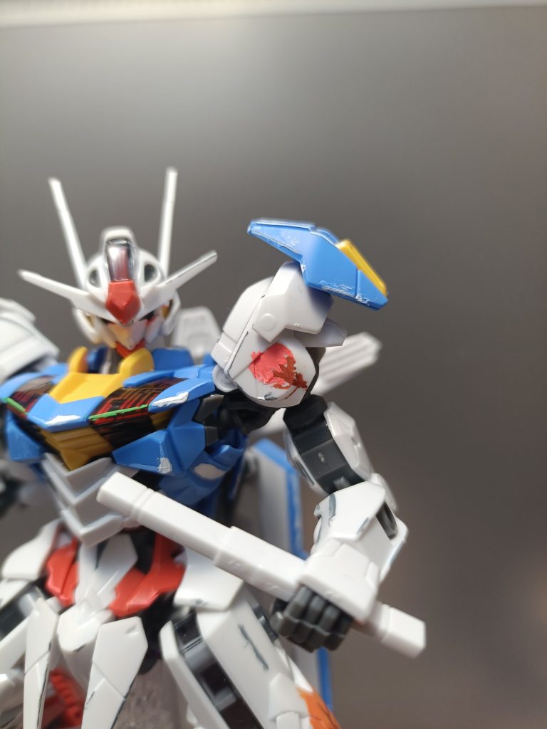 左肩の筆で書いた桜です。春のイメージです。