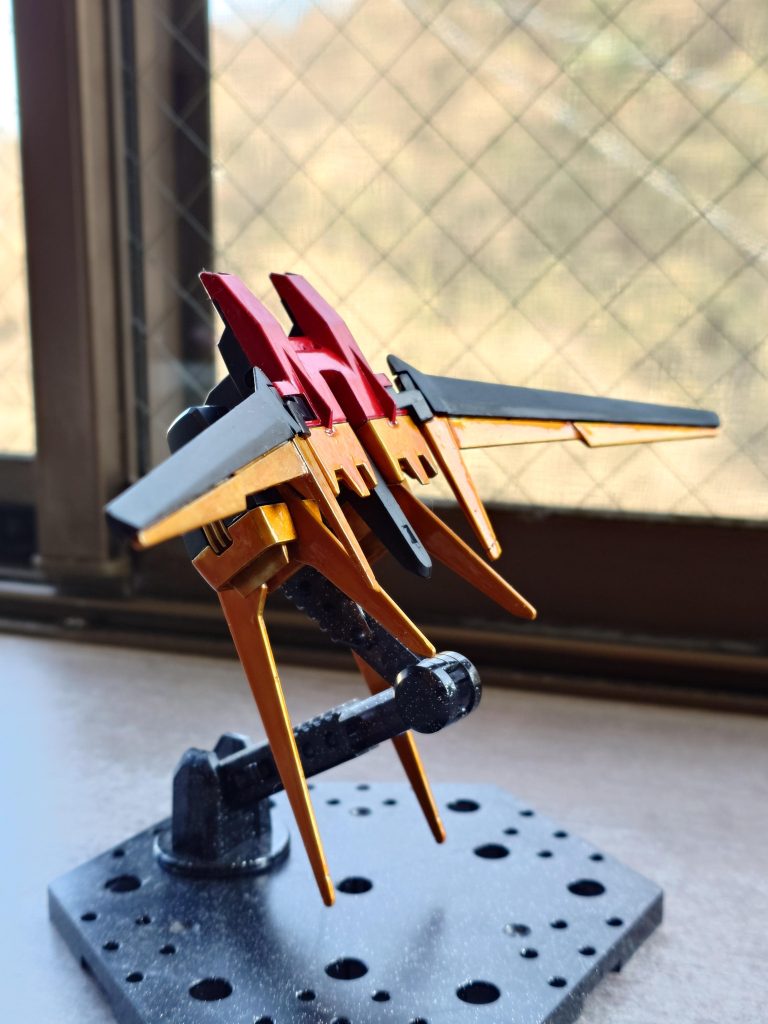 手元に蛍光オレンジがなかったので、キャンディ塗装にてオレンジ部を進めてみましたが、やっぱり全く違うね…