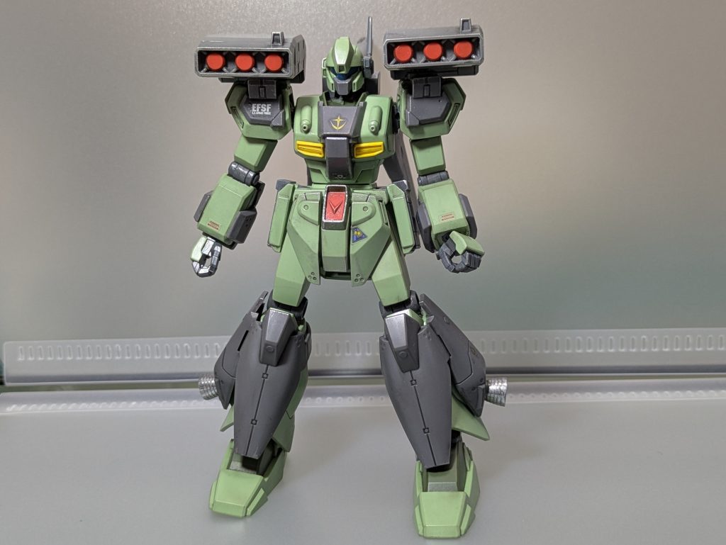 成形色仕上げでウェザリングをかけてみました。