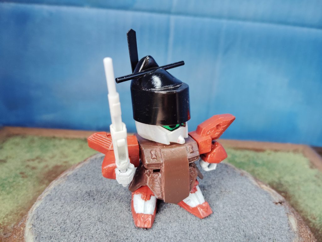 全く本編に出ない事から自称疑惑があるが本人曰く「高貴な血筋」だとか