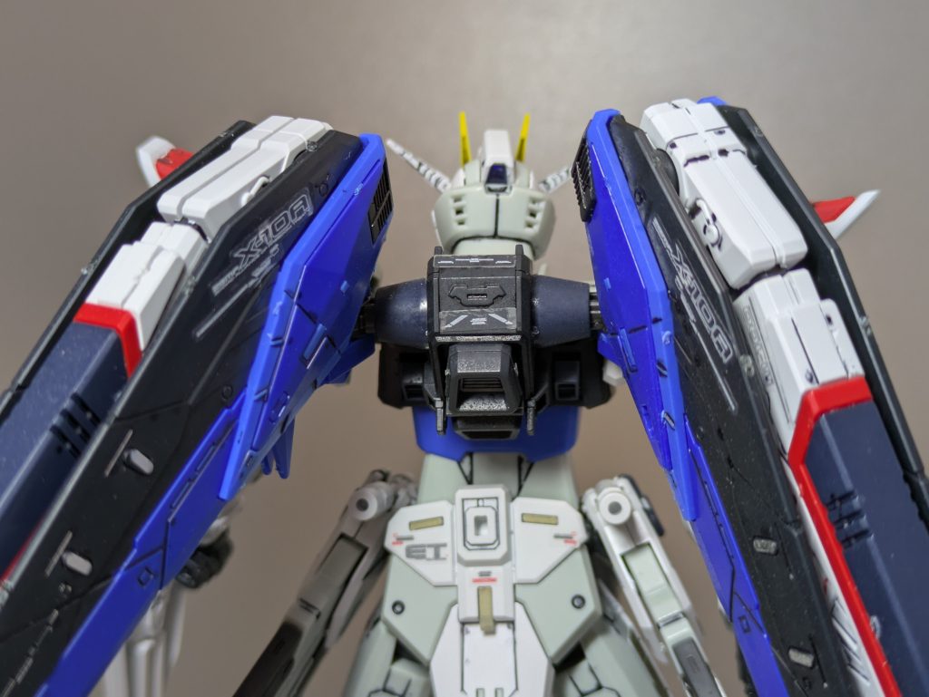 アークエンジェルの危機的状況を救ったフリーダムの後ろ姿はとても逞しかったことでしょう。