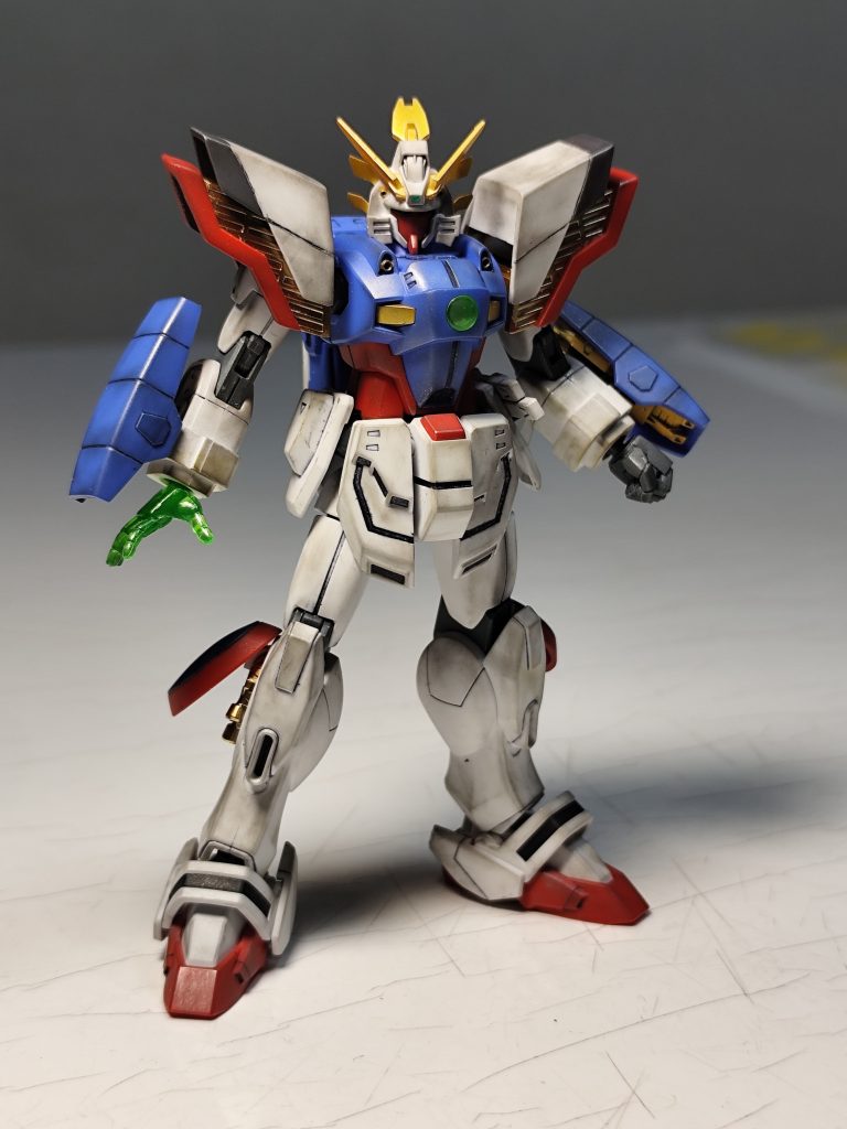 可動を楽しみたいので成型色＆簡単な汚しで完成させました！