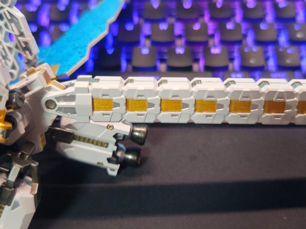 FLASHY GOLDがキレイな金色でお気に入りです。