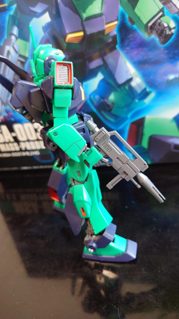 各部スラスター内の赤塗装が意外と大変でした…