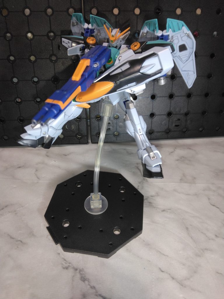 個人的にウイングゼロといえば、このポーズ