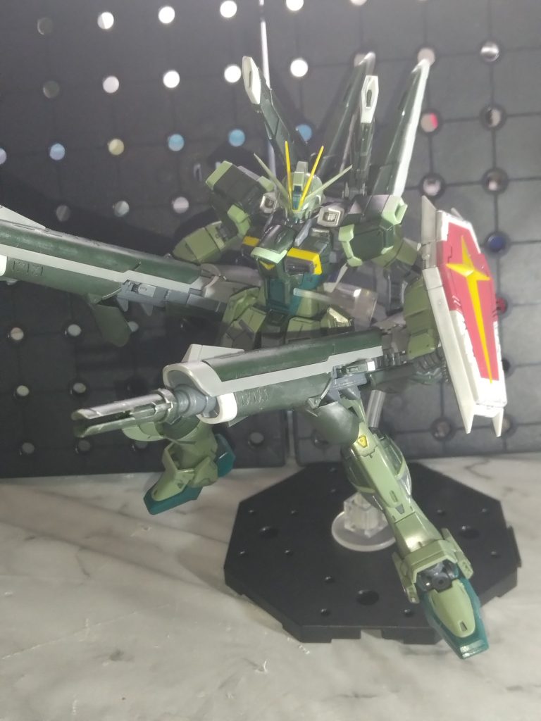 ブラスト違いですが、アビス撃破シーンやフリーダムのサーベルスレスレ避けなど印象的な活躍はあるんですが、通常ブラストのRG化まだですかね。