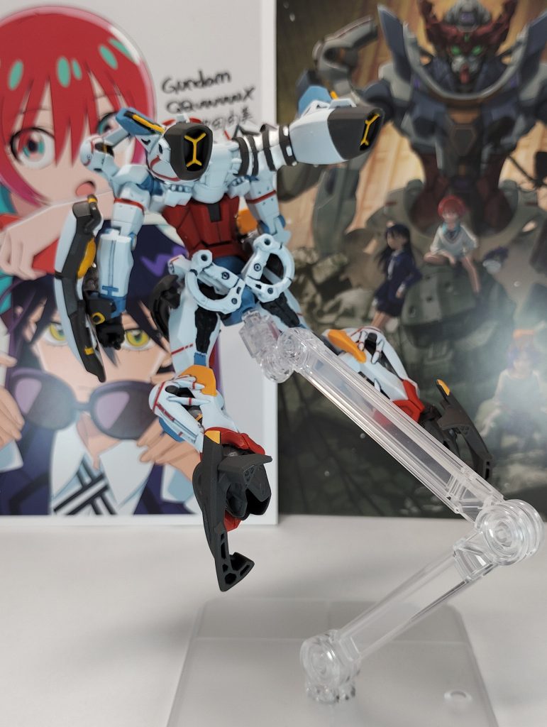 背面です、赤のラインのマーキングシール場所によっては、貼るのに３０分位かかった、もうちょっと優しい作りにしてと思う今日この頃