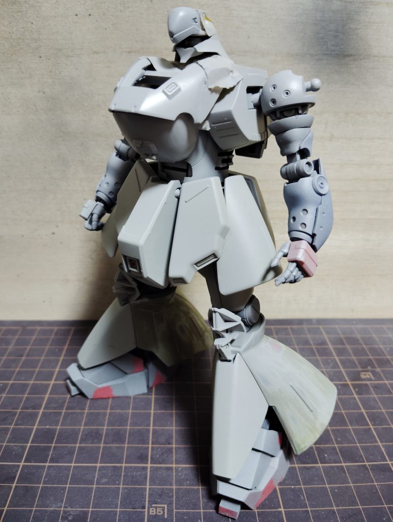 素組しててサザビーってケンプファーに似てるなぁ〜合体させたらかっこいいかもなぁと思いミキシング