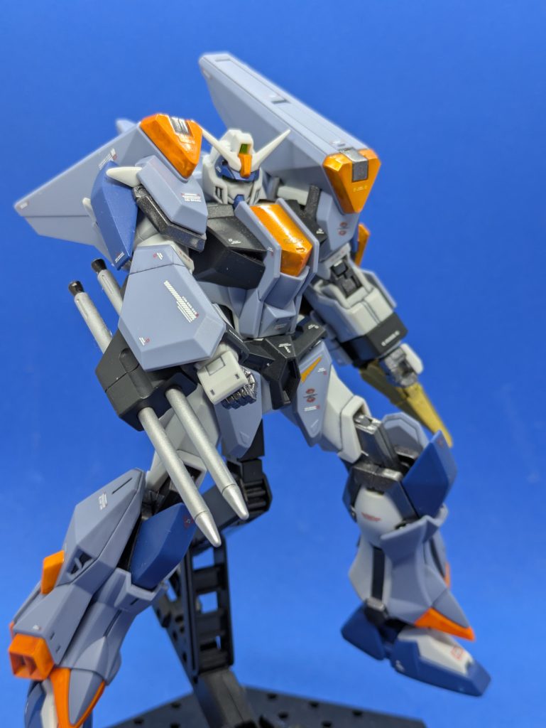 XM61 超高速運動体貫通弾 ランサーダートII。アルミシルバーとガンメタルで塗装しました。本来は取り外せるのですが、あまりクリアランスを考えておらず抜けなくなりました...