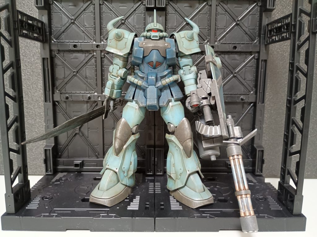 正面からいろんな方の作品を参考に筋彫りや丸モールド追加にチャレンジしてみました✨️