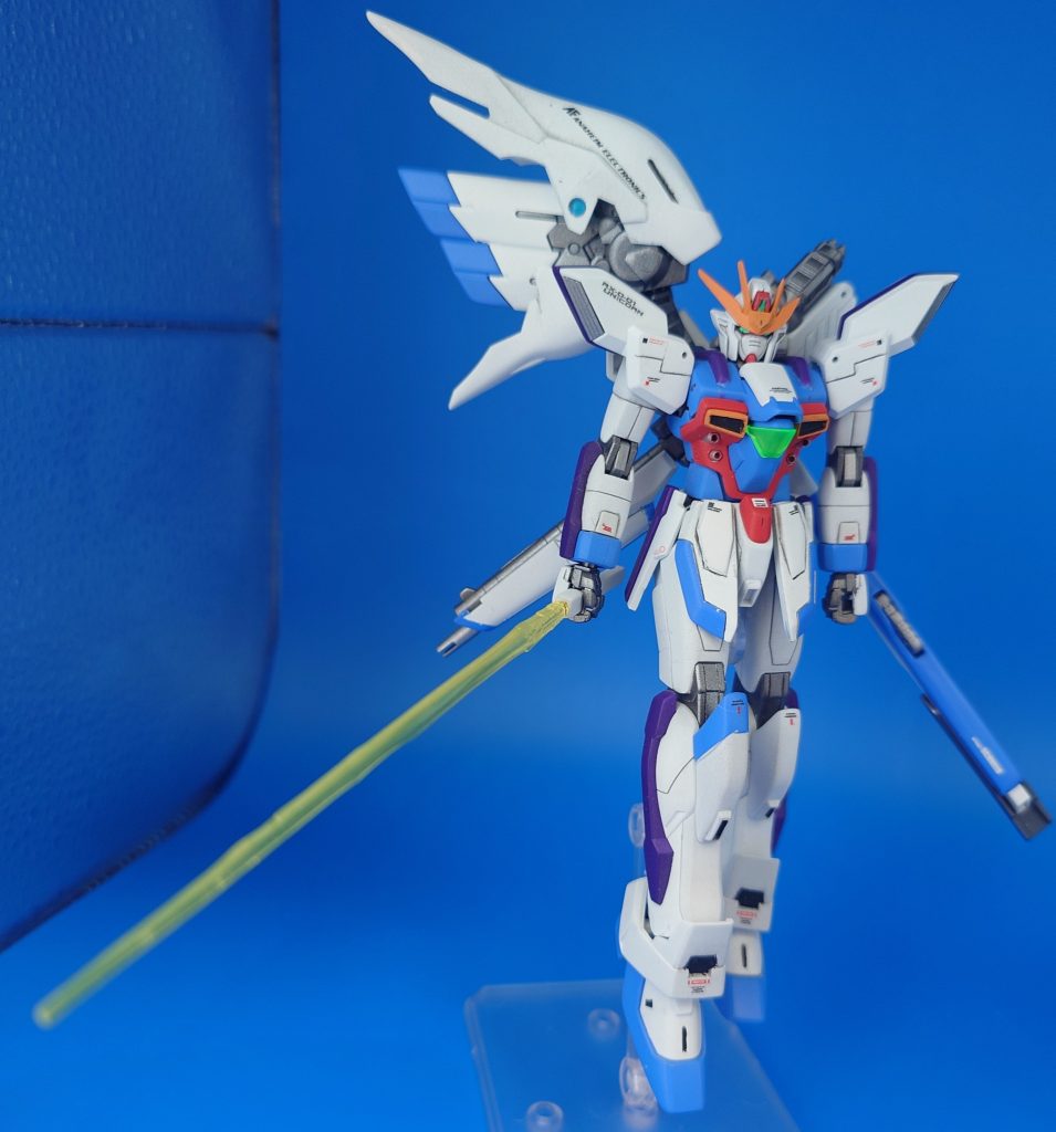 片腕開いて更にフェニーチェ感アップ！