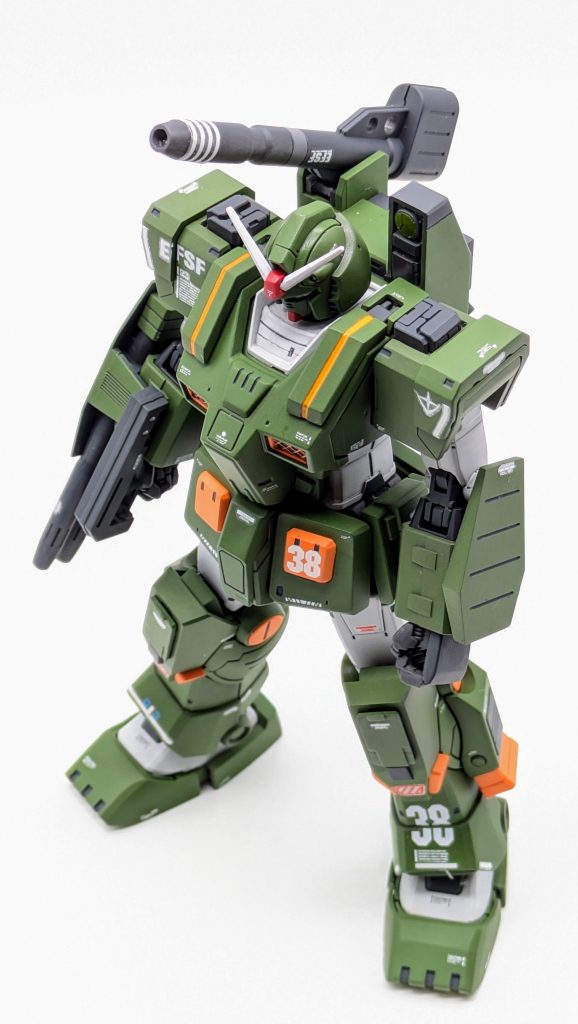 肩部にはメカディティールを追加しています。