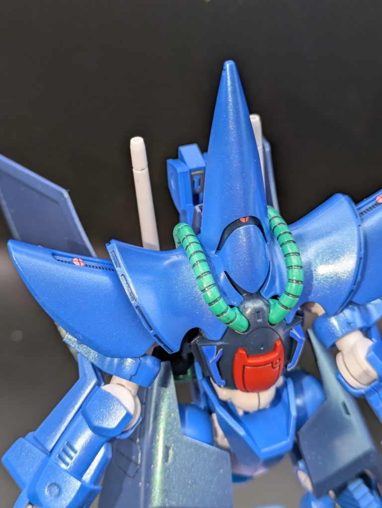 成形色だけで仕上げたんだけど、アクセントが欲しかったのでキラッとさせてみました。いい具合にキラッとしてるとは思います