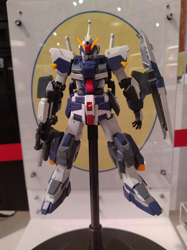 デカール貼る前にハイクオリティガンプラスキャンに持ってきました