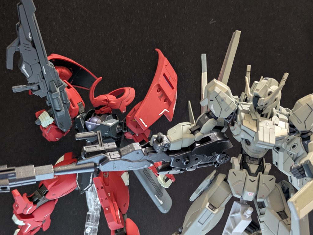 以前作成したシュクセサールとのツーショット長年、敵として、ライバルとして、そして仲間として戦場を駆け抜けた2人のパイロット達が最後に乗った機体達、という妄想をしてみたり⋯///