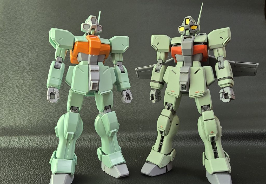 素組との比較元キットのバランスも充分カッコいいのですがフロントアーマの延長・膝アーマを設定画に寄せたり・ふくらはぎを削って脚部を細く見えるようにしたりと全体的に細身に見えるように改修しました。