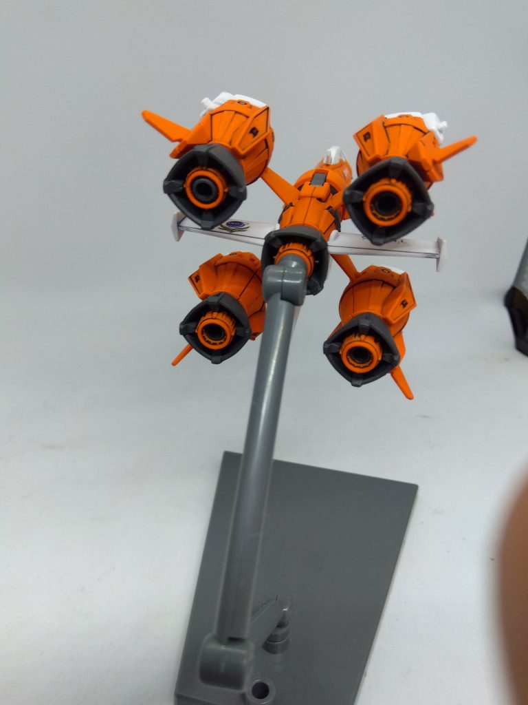 背面。思ったよりも見える場所少ないので塗り分けした部分がまず見えない。(泣)