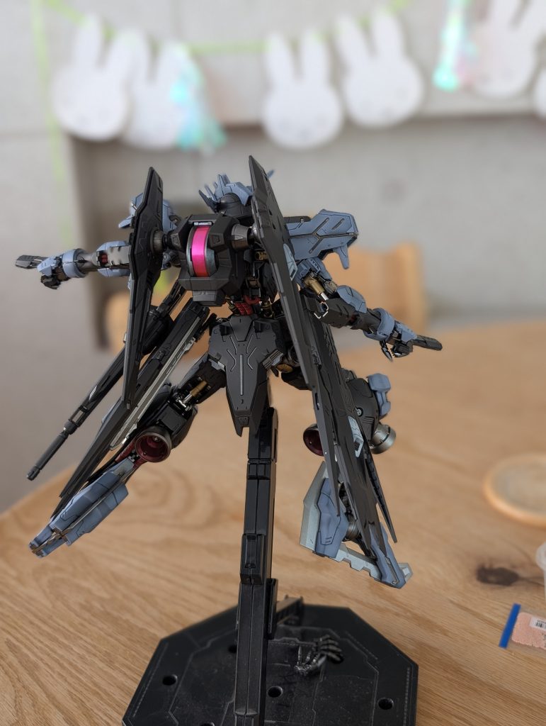 このキット、組んだ方ならご承知と思いますが、バチクソ格好良いですよね!