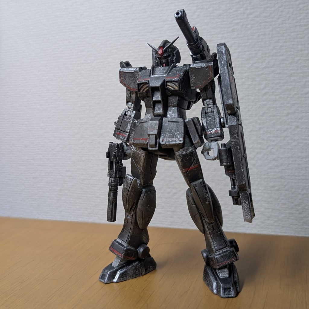 軽装状態、小型のマガジンラックにも換装可能