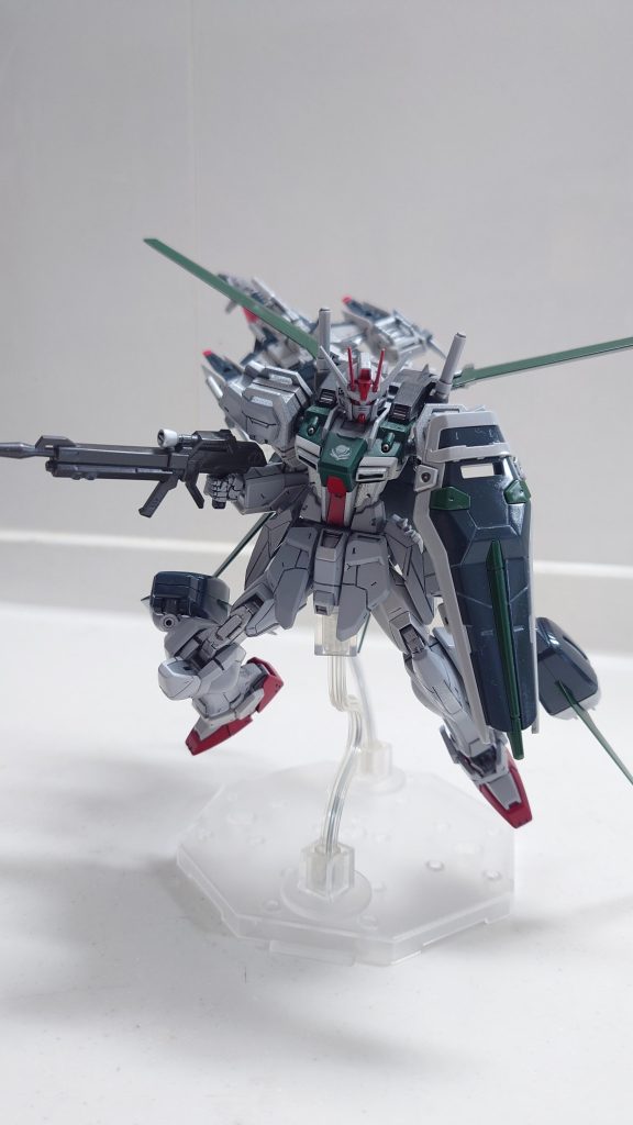 オープニングのシーンっぽく脚部に旧ＨＧエールのブースターも追加してより高機動に！