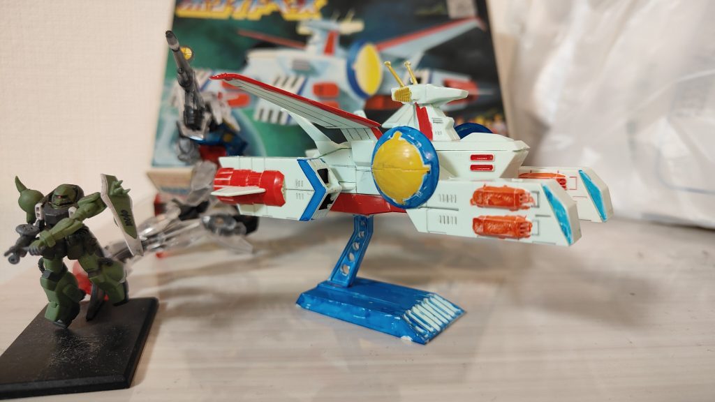 このキットに土台が付いていたのは意外です