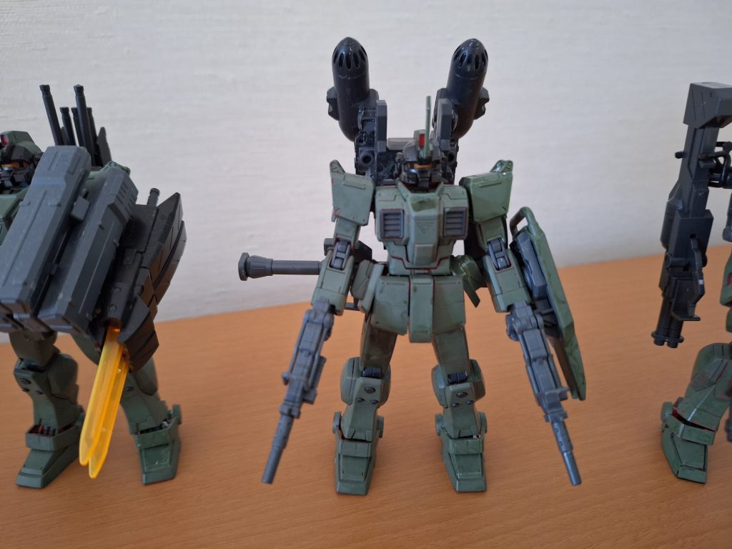 同じく陸戦型ジムを特戦仕様化したアタッカー２です。アタッカー１に近接装備を集約した代わりに、100mmマシンガン等、通常装備を集約しています。