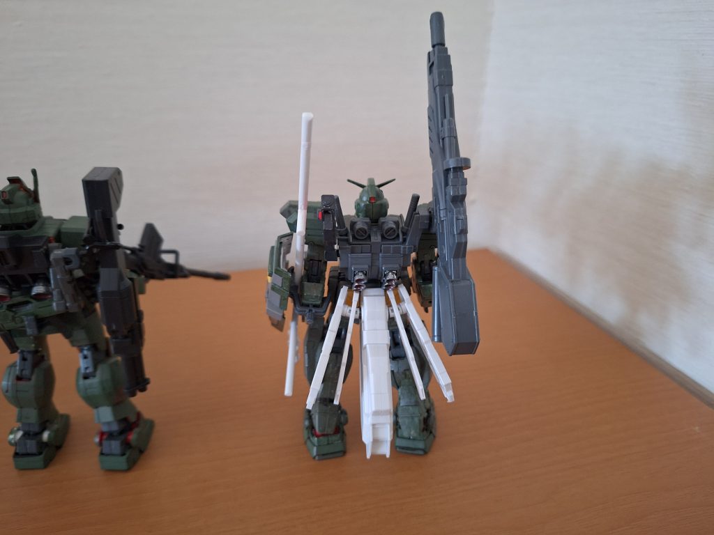 アーミーグリーンにしたフルアーマーガンダム7号機、結構あってると思います(*^^*)