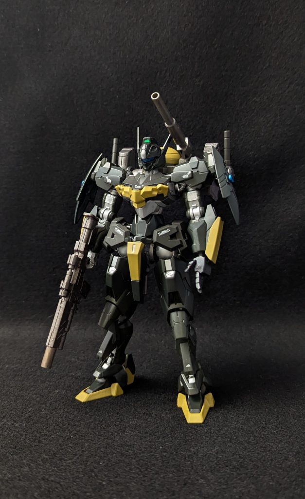 友人から1番くじのルブリスを頂いたのでカスタム化してみました（このカラーは友人からのオーダー）水星軍用機シリーズのディランザソル、ザウォートヘヴィ、ハインドリーシュトルムを参考に仕上げました