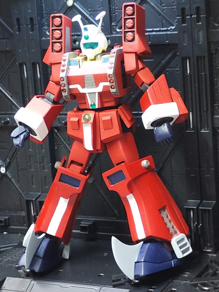 フルバースト！肩に大型ミサイル3x2　胸に小型ミサイル10x2　脚にも小型ミサイル10x2です。