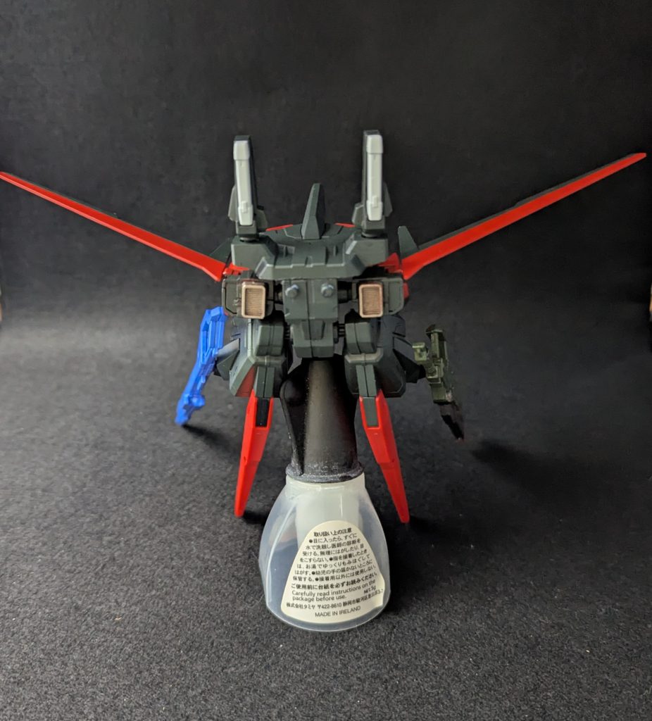 命名エースストライカーパックです（サッカー等の競技からのイメージで）エールの翼とマークIIのサーベルラックどちらも形が好きなパーツなので付けたかったのですやっぱ背中にビームサーベルがあると安心感あります