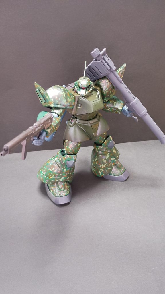 鹵獲したハイパーバズーカと一緒に🤩