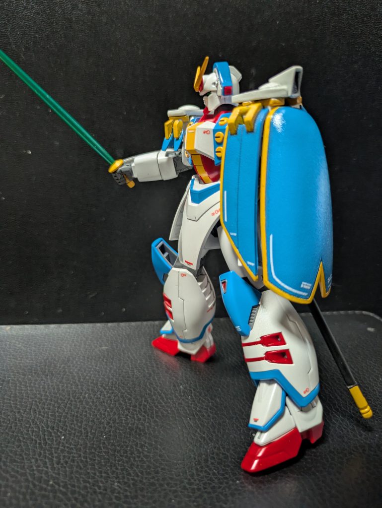 サーベルの鞘も旧キットを20mm延長、サーベルは他パーツから流用しました。