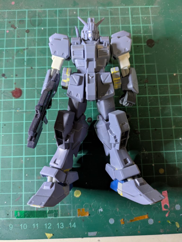 上腕部、フロントアーマー、サイドアーマー、膝、足首、足裏等改修しています。