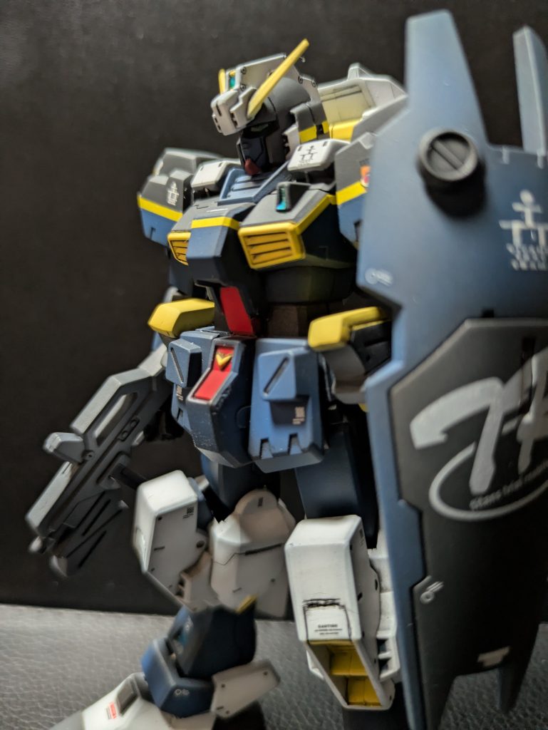 雑誌の付録のプラモデルなんですけどディテールはすごく良いです。ヘイズル改のカラーリングでは無く改修前カラーにしてみました。