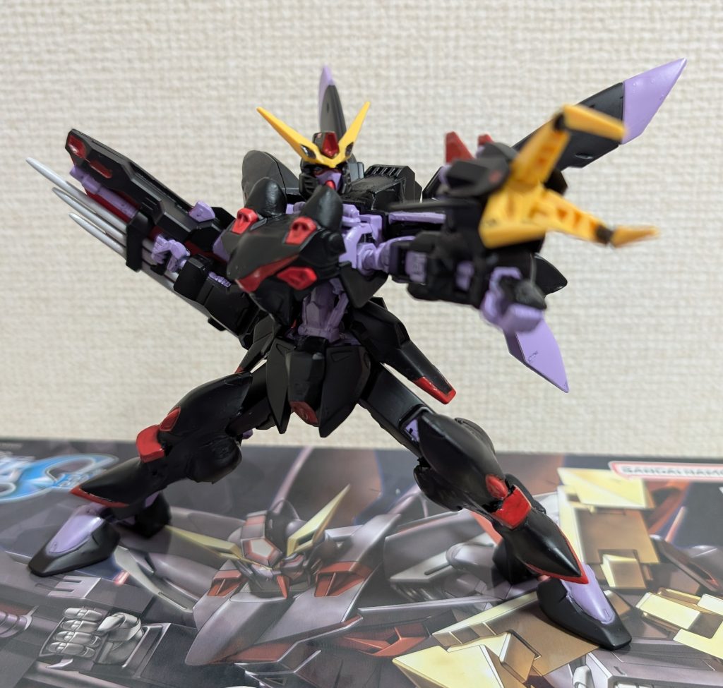 コチラも元のブリッツ同様、差し替えでクロー展開します。