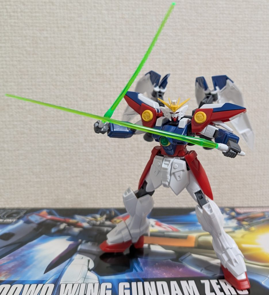同じく再販入手のウィングゼロです。いずれ彼らも、ガンダムフレームに転生させるので、よろしくお願いします(_ _)