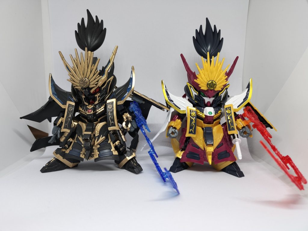 元キット比較とはいえ色違いなのはご了承ください足を広げて立つことができるようになり、よりがっしりした印象になったと思います