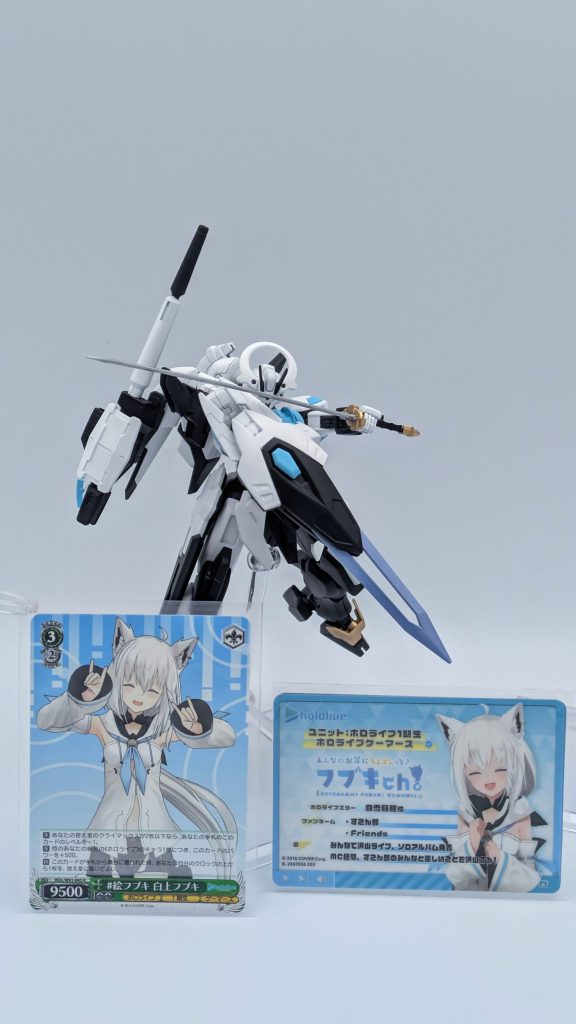 ここまで見て頂いてありがとうございます!最後に、グッズを持ってないのでカード類と一緒に。フブちゃんのソロライブ、ホロライブ全体ライブ両方があってアーカイブ観てたら全然進みませんでした…。もし良ければ、👍️やコメント等して頂けると嬉しいです!