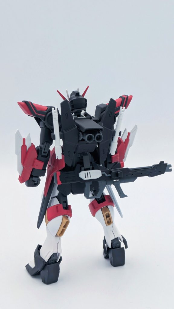 背面から。今回は何故か軒並み若干ピンボケしてますが、ご容赦下さい。