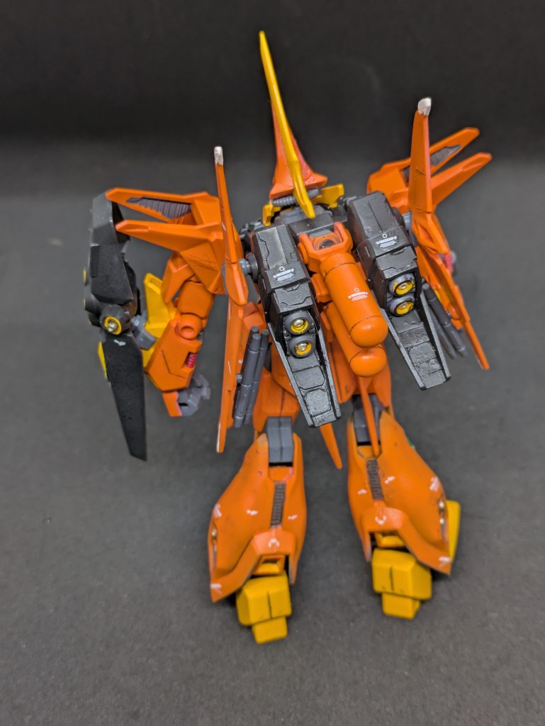 思えば初期HGUCのラインナップはダブルゼータファンにはたまらないもので、これは期待できちゃうなーと思ったものです。マニアック商品の製品化、ブラッシュアップというコンセプトがドストライクでした。しかし、いつの間にか主役機路線に方向転換していませんか?バーザムショックというのがバンダイ様の方であったようですが、これが本来のHGUCの姿ですよ。主役機はMGで展開、マニア機はHGUCで展開だったはず。(私が勝手に思っているだけかな?)