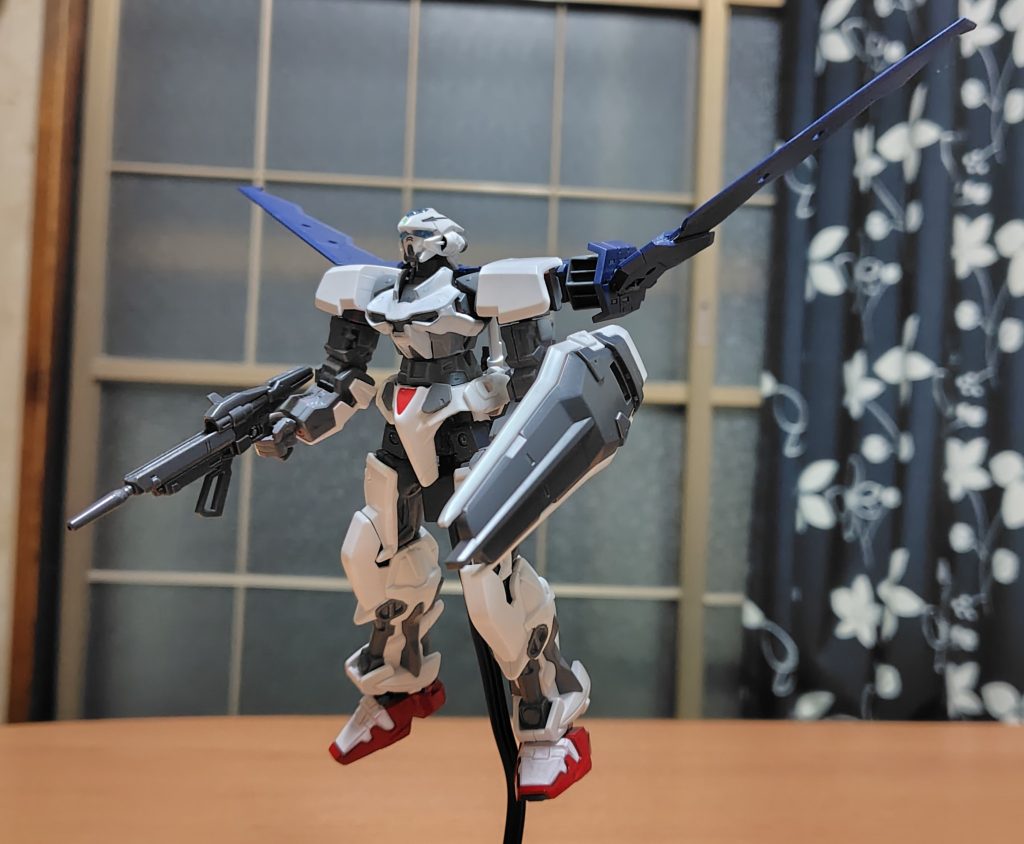 30MM空中戦アルトのエアファイターバックパックも1本接続部にすれば装備出来る。