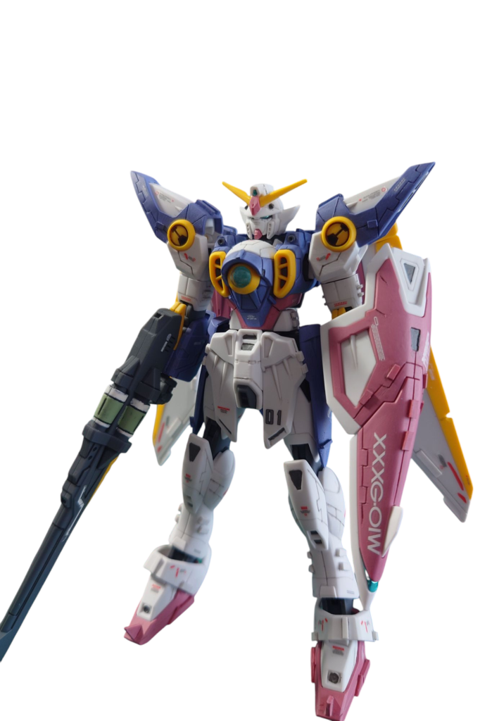 正面から。スジボリとプラ板追加によるディテールアップを施しています。デカールは余っている物から適当に拝借。ツインアイや緑のセンサー部はキット付属のデカールをそのまま使用しました。キット付属のデカールって優秀だなあと改めて思いました。