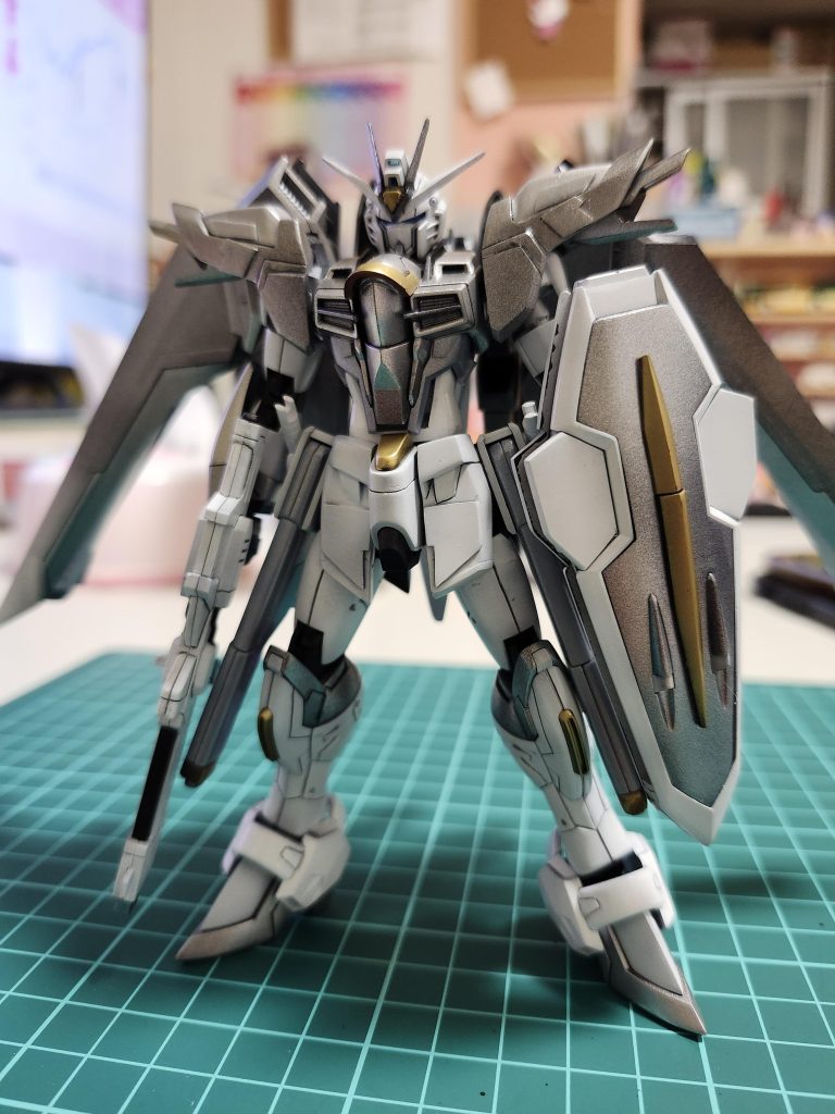 上腕、胴、スカートに太股を延長ディールアップに少しだけプラ板張り付け・・・悪戦苦闘しました😅