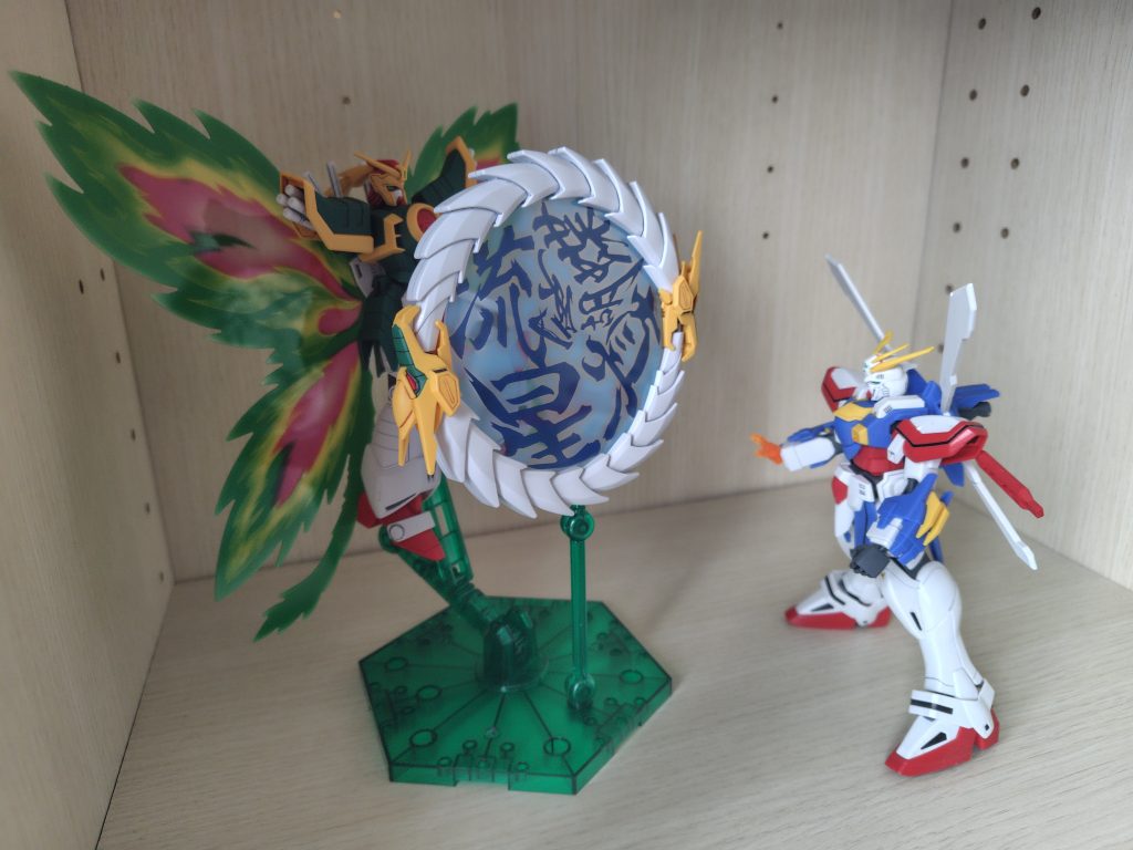 ドラゴン対ゴッド–3枚目/制作者：いっしー