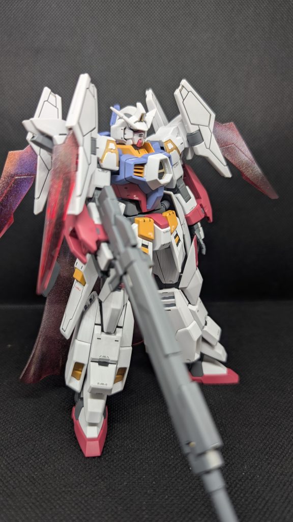 塗装は白:エアリアルホワイト 青:すみれ色 赤:インジャ弐式ピンク 黄色:セイラマスオカラープロトタイプオレンジ 関節:ニュートラルグレー 部分塗装はガンダムマーカーとタミヤエナメルです。