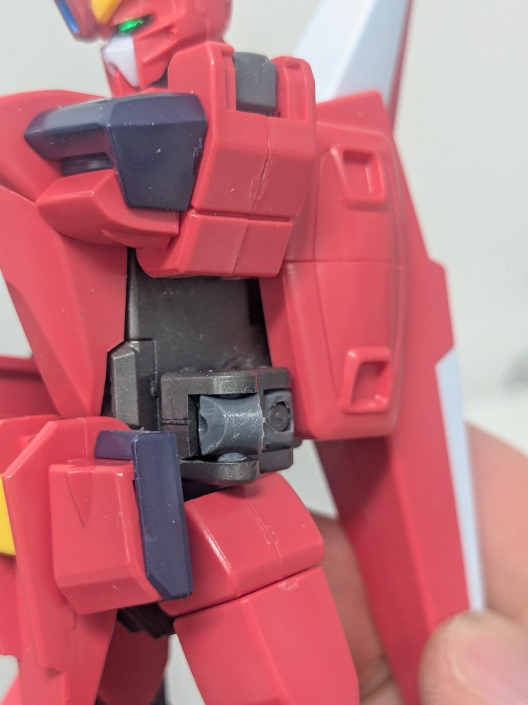 スラスターが動かないのでコネクタ面カット純正パーツのまま使用する向きを変えただけです