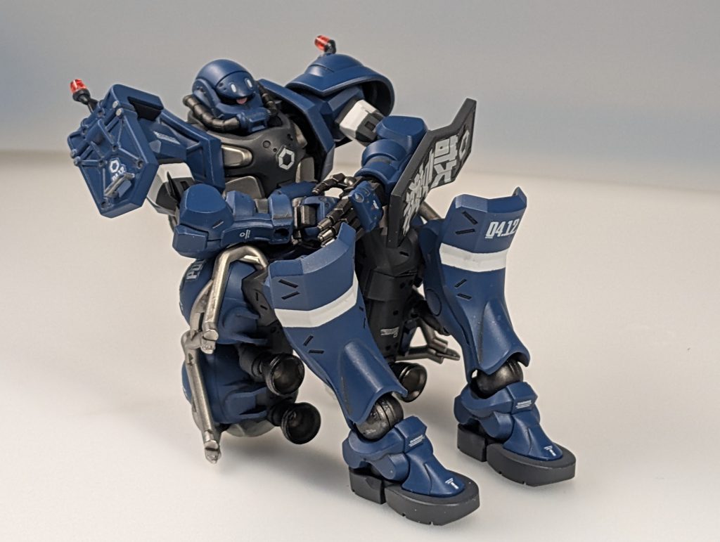 体育座りも出来ます。