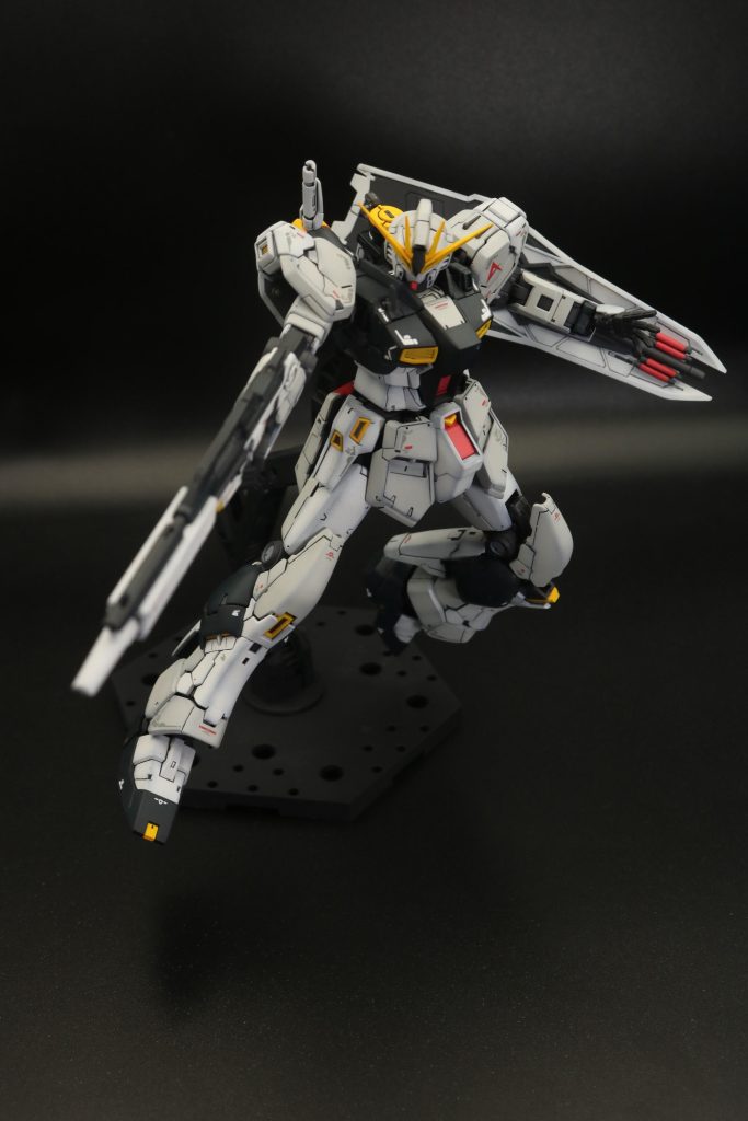 RGνガンダム–4枚目/制作者：ヒロハル