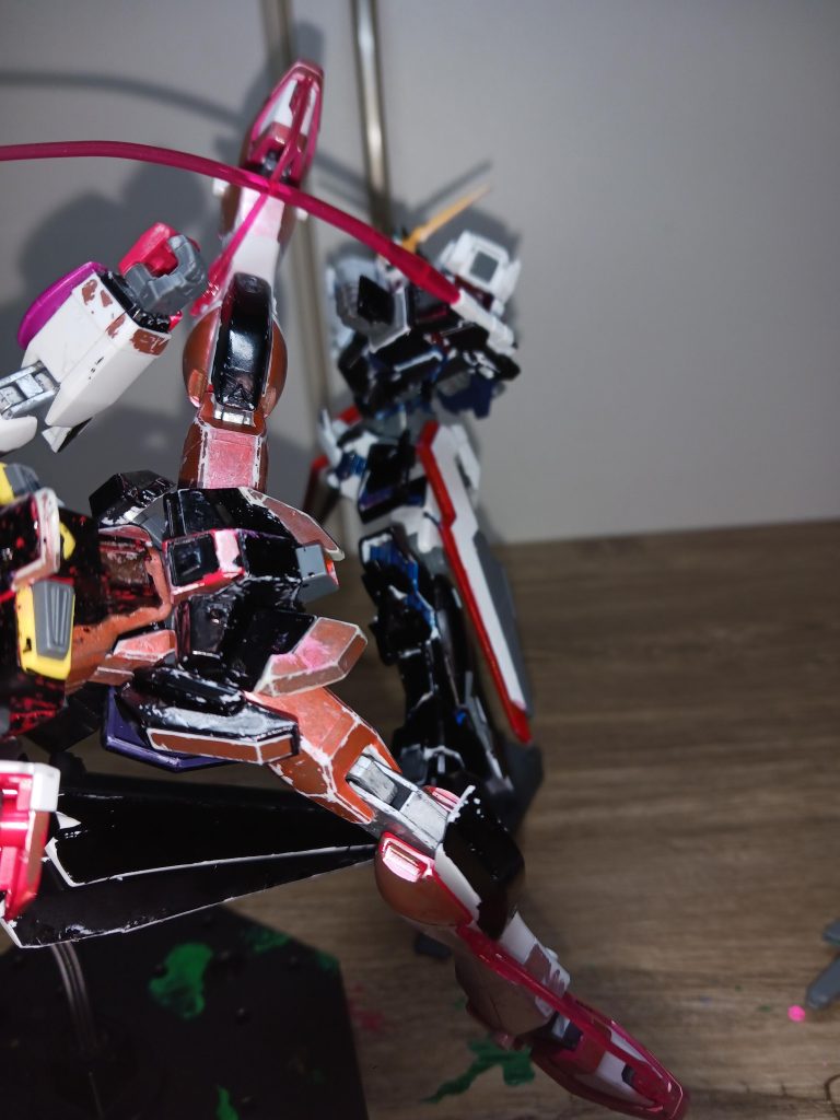 最終決戦はカイトの望みであったインパルスと戦いかなり互角で戦った。一回り大きくパワーのあるレプリクトだったがインパルスやライトの圧倒的力に負けていった。