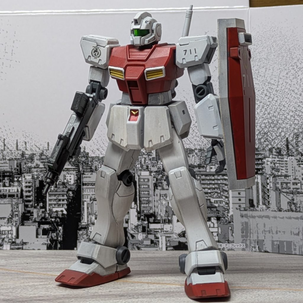 ルナツーに配備されていたRGM-79(E)は国連宇宙軍が量産試作機とはいえ初めて戦力化したMSであり、30機がルナツーで生産され、順次実戦配備されていった。パイロットの殆どは制宙権をジオンに掌握され出番を失い半ば失業に近かった国連宇宙軍空間戦闘航空団から転籍してきた者だった。彼らはルナツー駐留の国連宇宙軍第7連合艦隊第1機械化混成大隊MS実験隊へ配属され、基地周辺宙域にて小規模のジオン艦隊やMS部隊相手に戦闘を行う事で実戦データを収集。データは随時サイド7の実験基地へ送られていた。